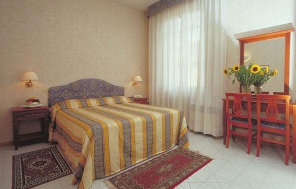 Hotel Moderno Siena Ngoại thất bức ảnh