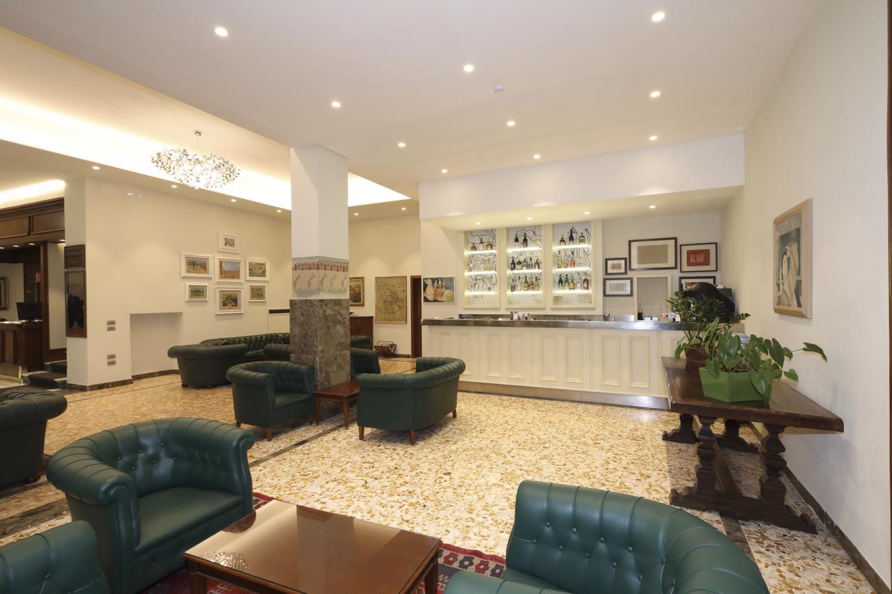 Hotel Moderno Siena Ngoại thất bức ảnh