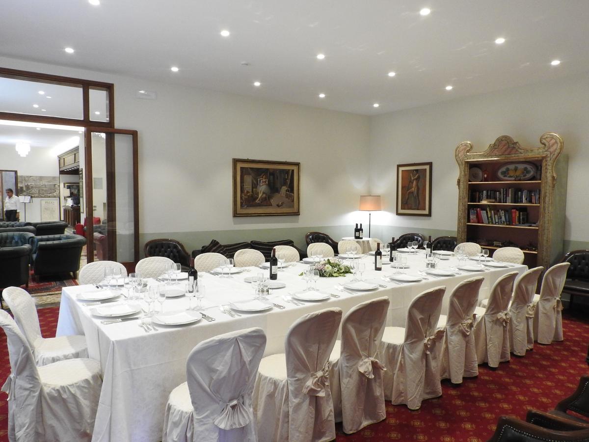 Hotel Moderno Siena Ngoại thất bức ảnh