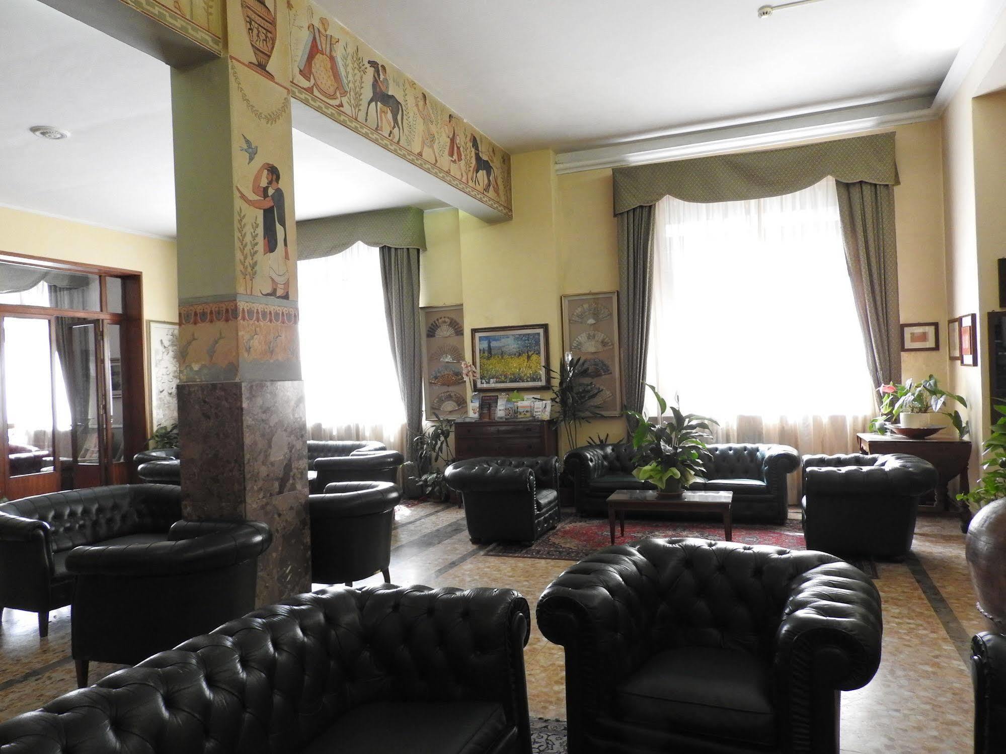 Hotel Moderno Siena Ngoại thất bức ảnh