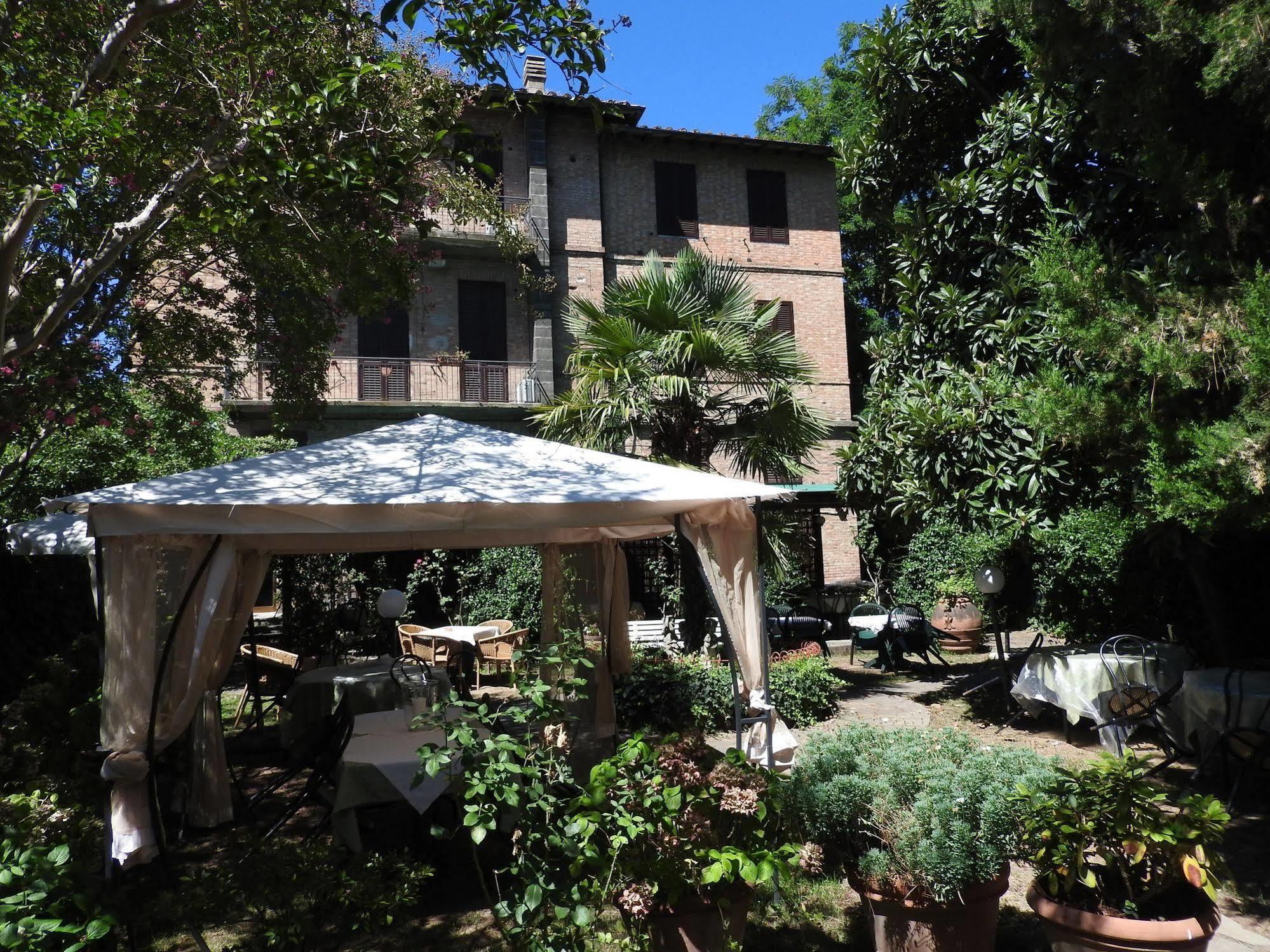 Hotel Moderno Siena Ngoại thất bức ảnh