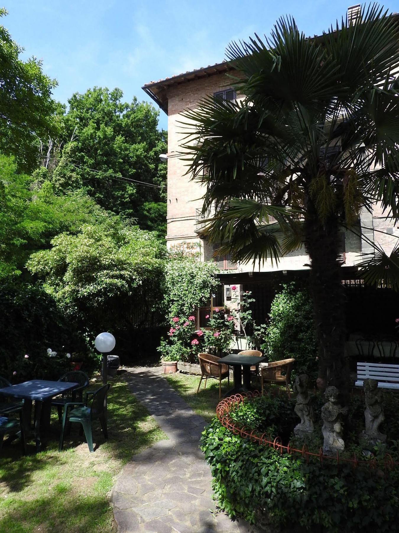 Hotel Moderno Siena Ngoại thất bức ảnh