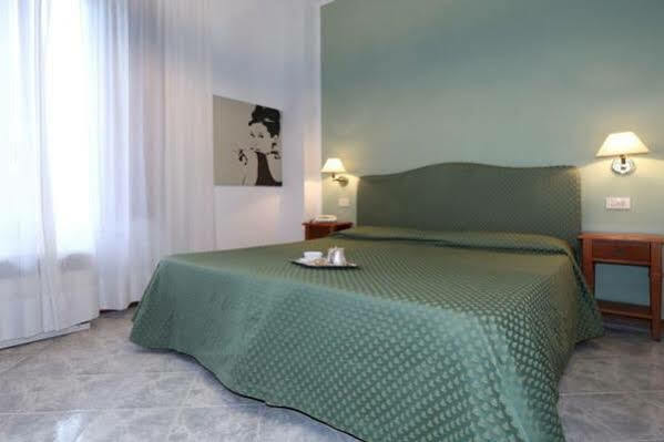Hotel Moderno Siena Ngoại thất bức ảnh